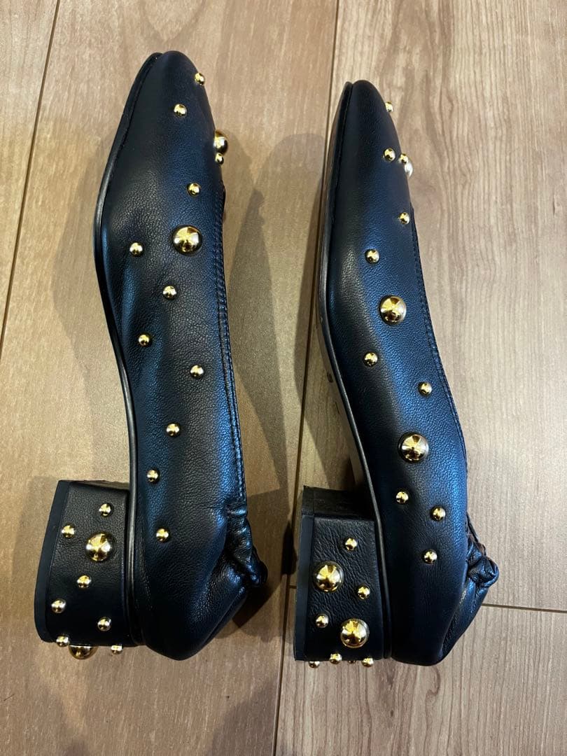 シーバイクロエ　スタッズシューズ