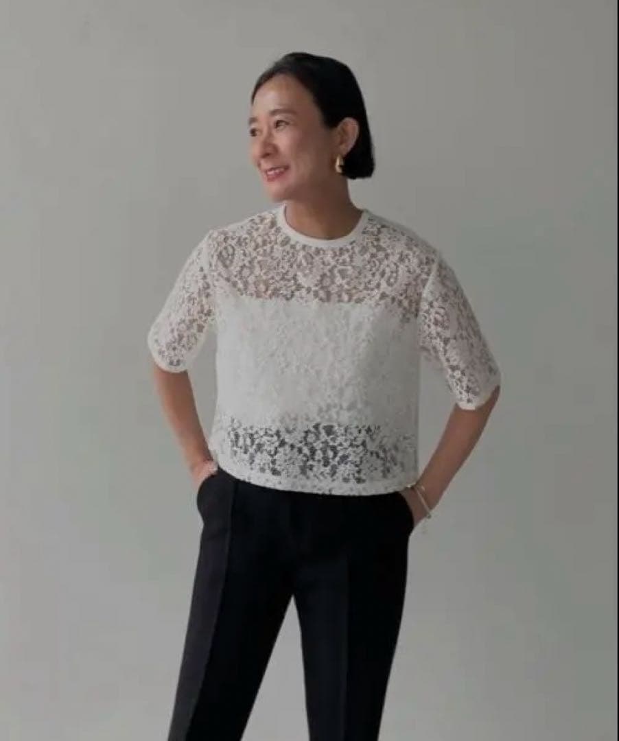 ルーニィ　完売　美品　【佐藤佳菜子さんコラボ】クロップドレースブラウス