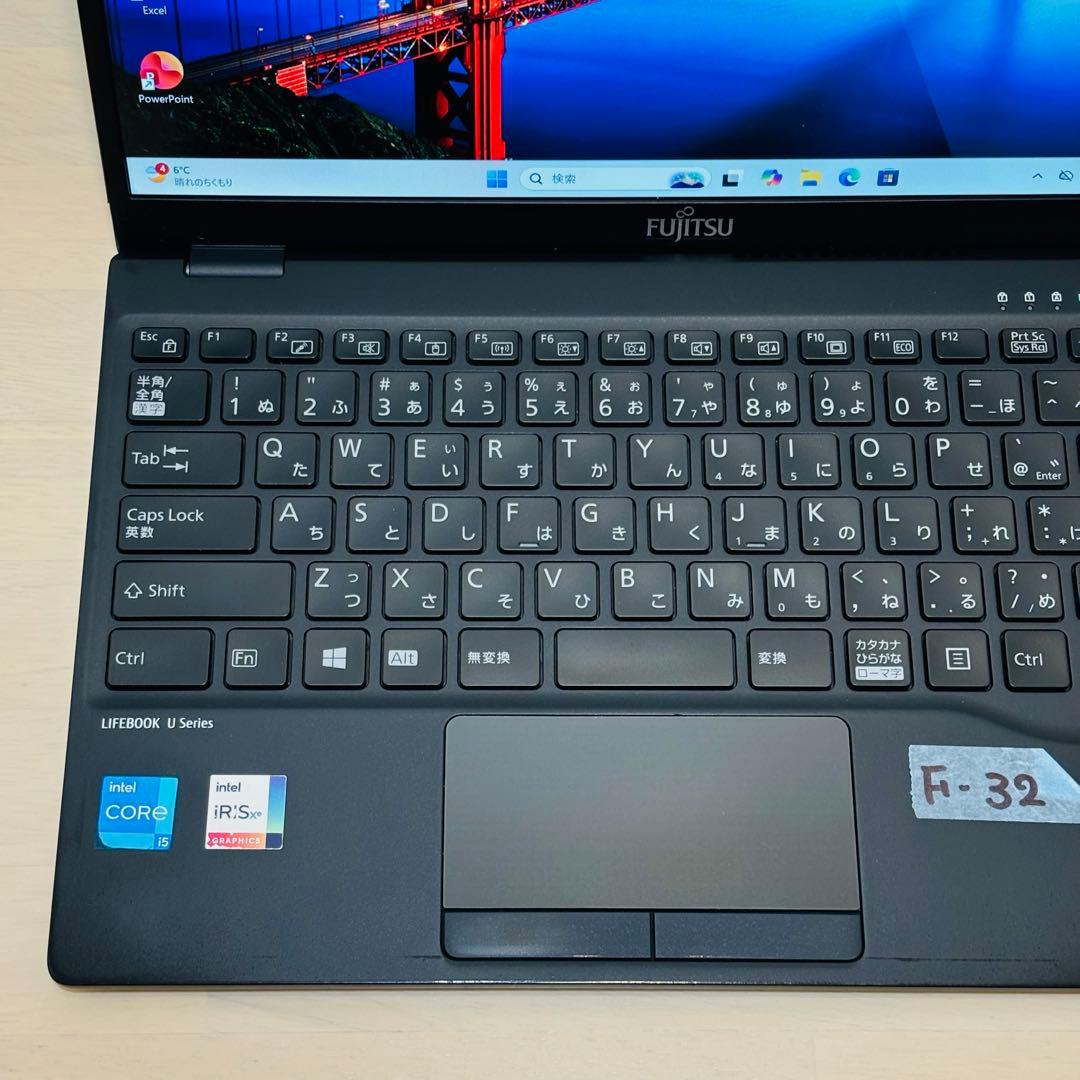 富士通 2021年 第11世代 i5 SSD 256GB オフィス付き F32