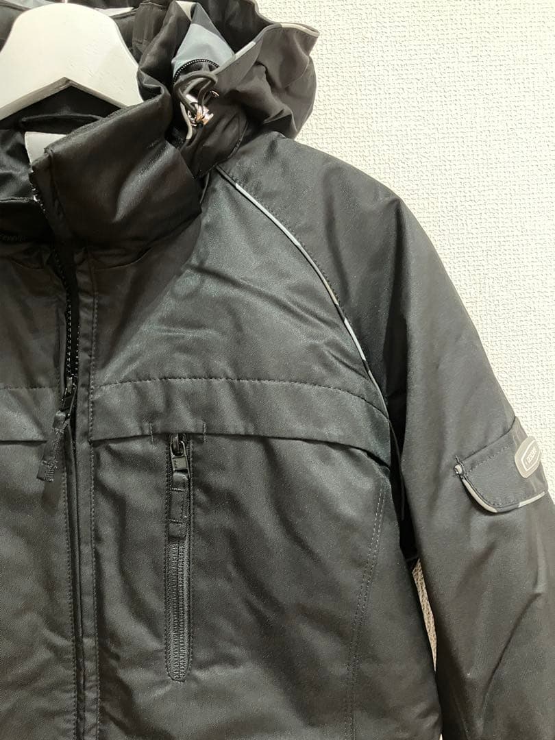 【11号】デサント　スキーウェア　黒　ブラック　柄　レディース