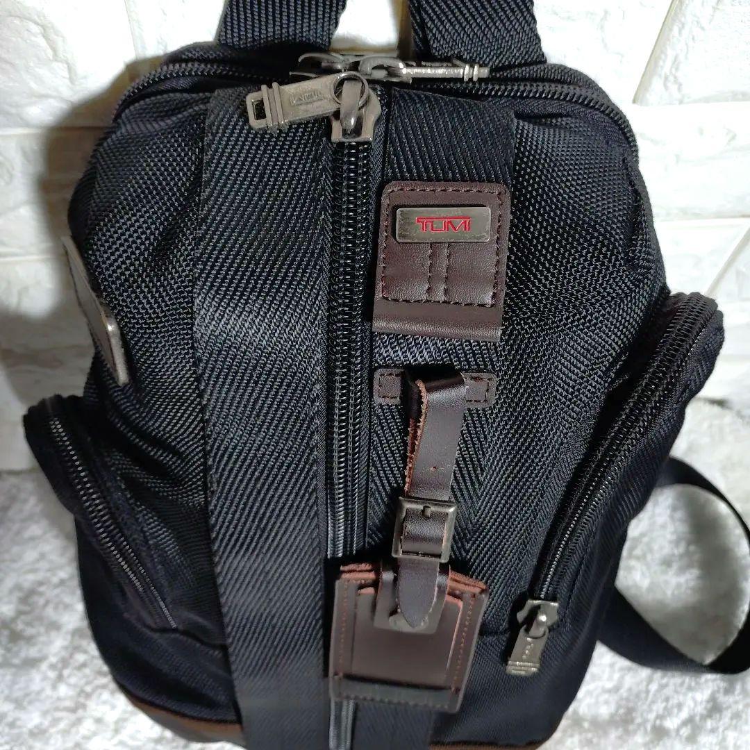 TUMI トゥミ モントレースリング ボディーバッグ ブラック