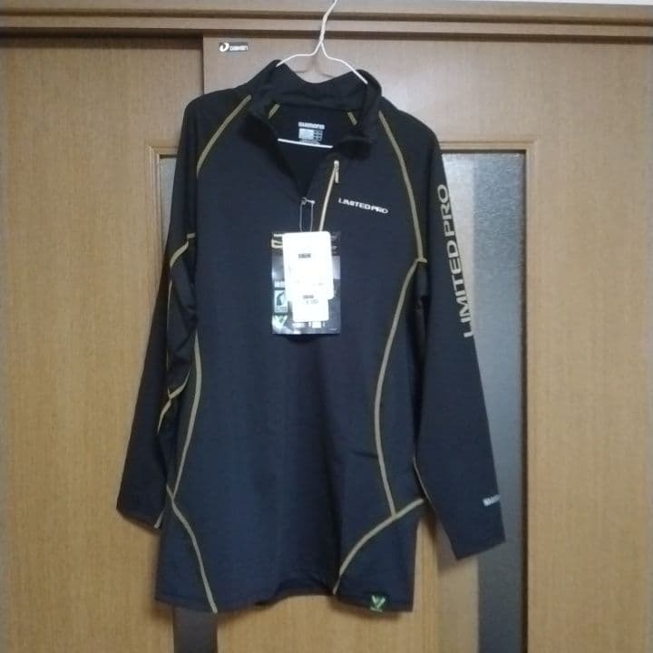 シマノ　ハーフジップリミテッドプロシャツ