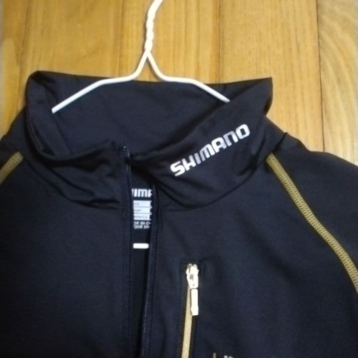 シマノ　ハーフジップリミテッドプロシャツ