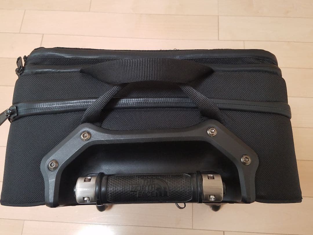THE NORTH FACE 　シャトルローラー