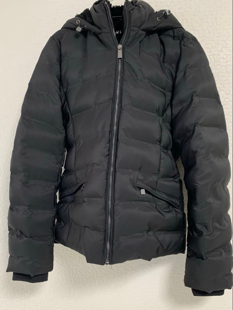 ZARAフード付き 黒 ショートダウンジャケットSサイズ