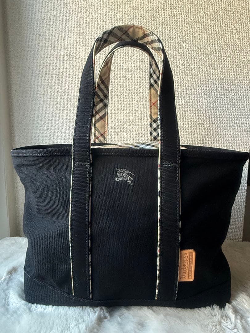 【新品】BURBERRY バーバリートートバッグ黒 ブラックキャンパス