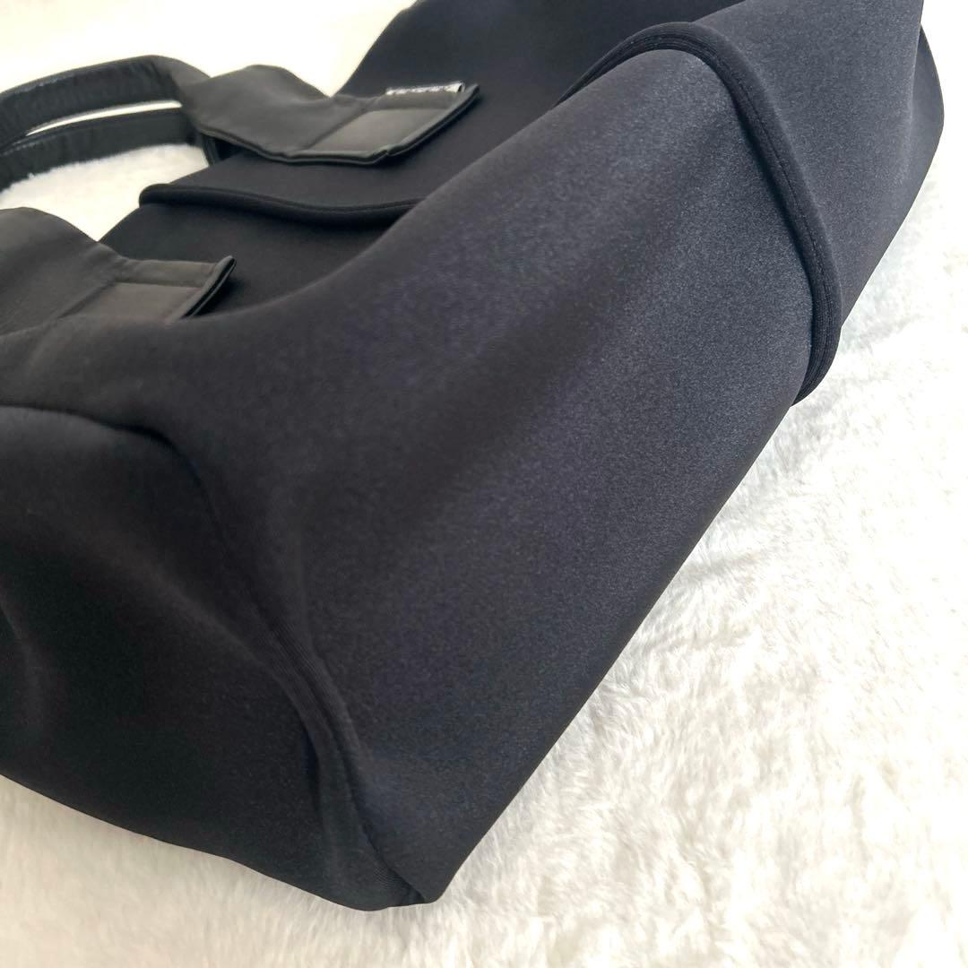 ✨極美品✨【kawa-kawa】カワカワ ボストン級軽量バック黒色　L サイズ