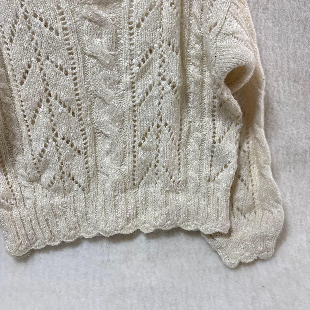 リズリサ　ケーブル編み　ニット 長袖　背中リボンが可愛い　M