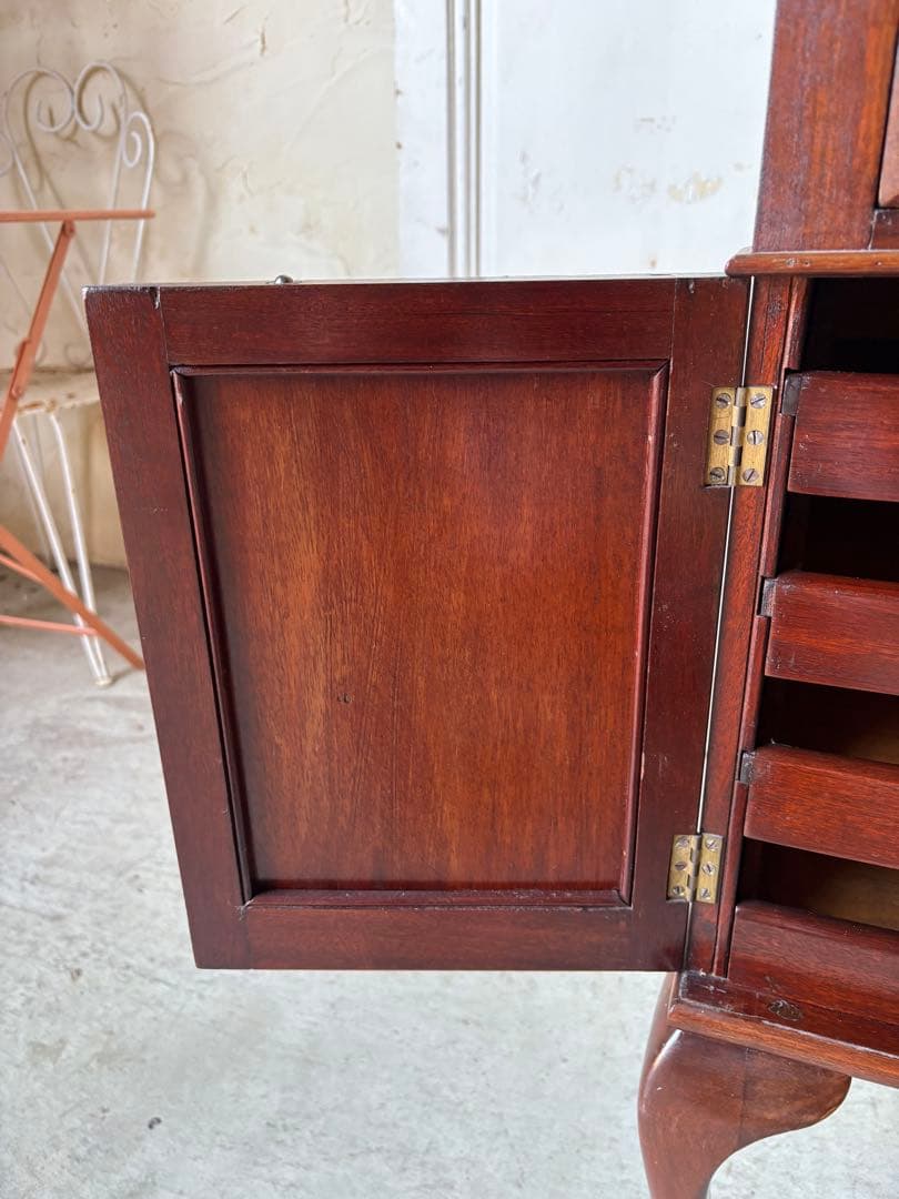 ミュージックキャビネット