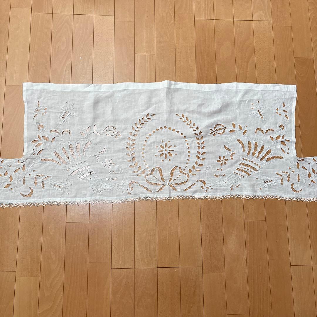 フランス　アンティーク　棚飾り布　レース生地　リネン　手刺繍