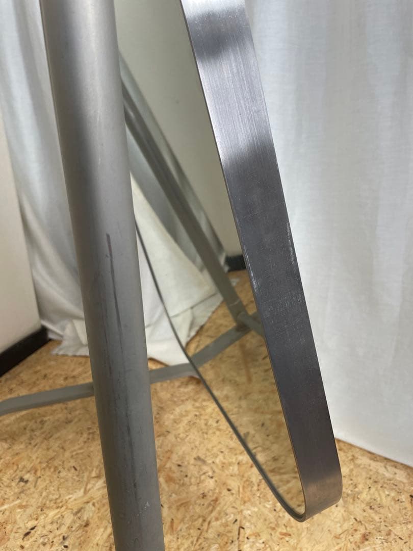 インダストリアル スタンドミラー ポストモダン 全身鏡 姿見 什器 アイアン 2