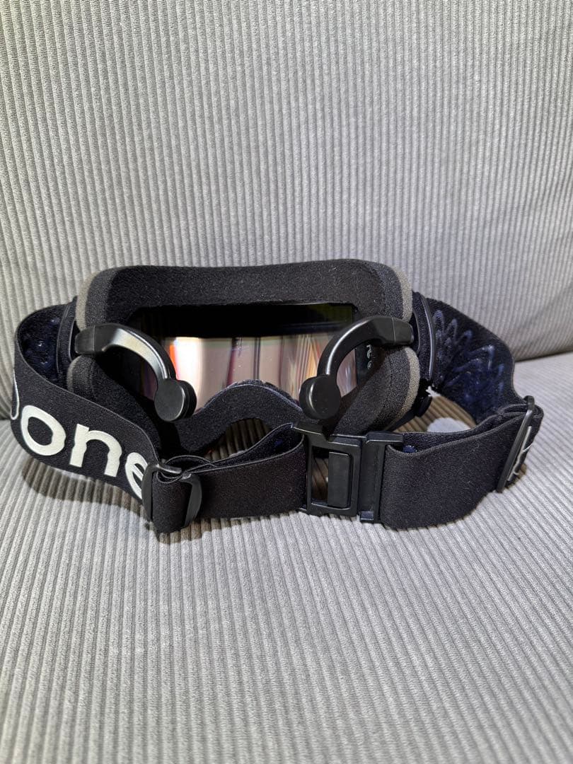 bone Bluetooth スノーゴーグル 調光レンズ付き！