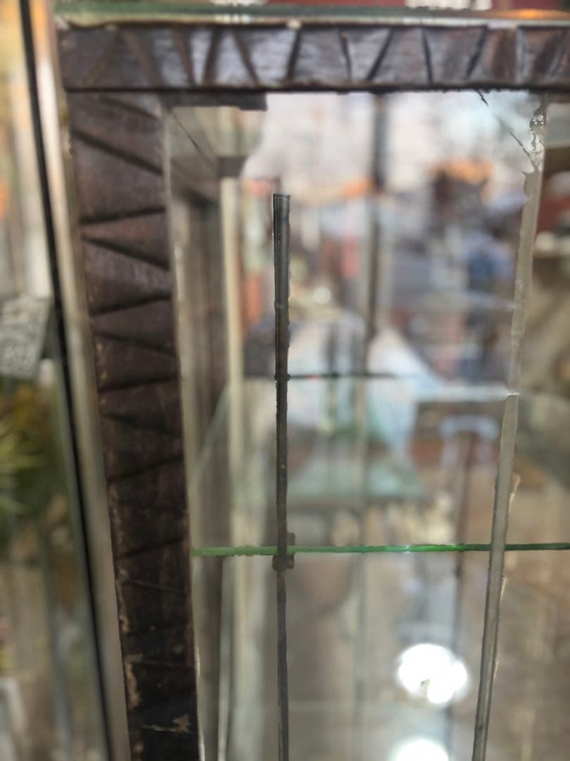 アンティーク調 半円形ガラスディスプレイケース