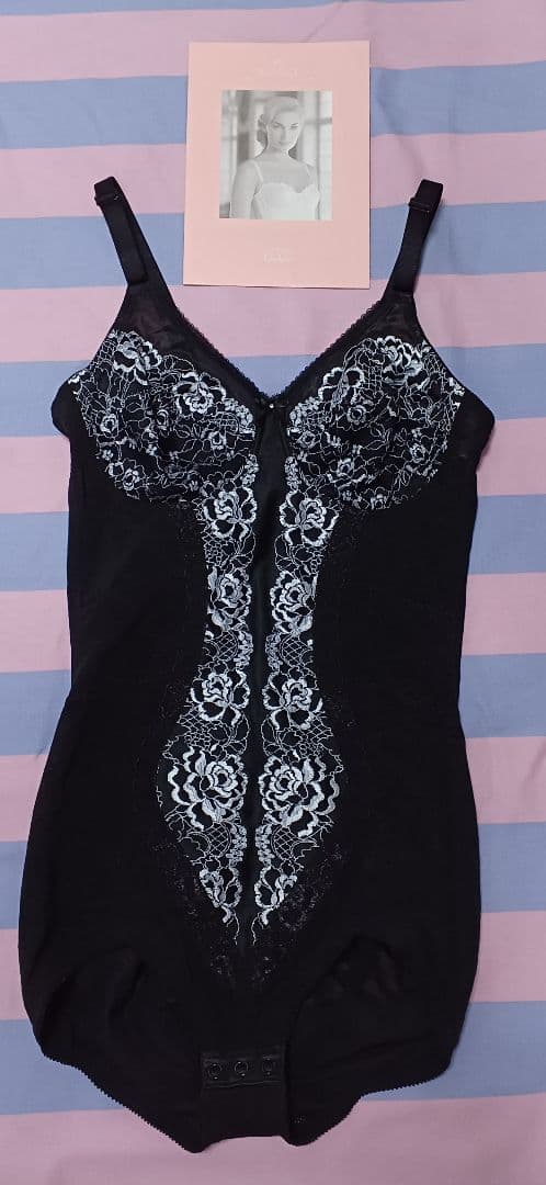 シャンデール　ボディスーツD80