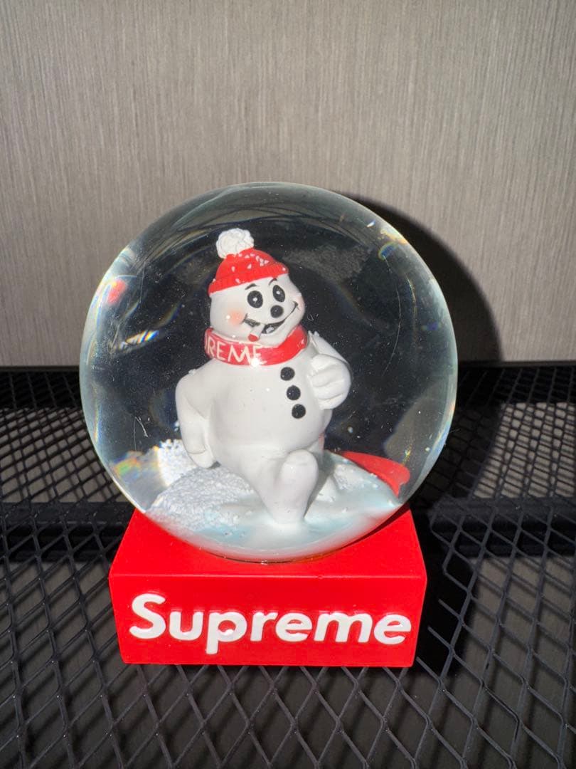 Supreme シュプリーム スノーマン スノーグローブ スノードーム
