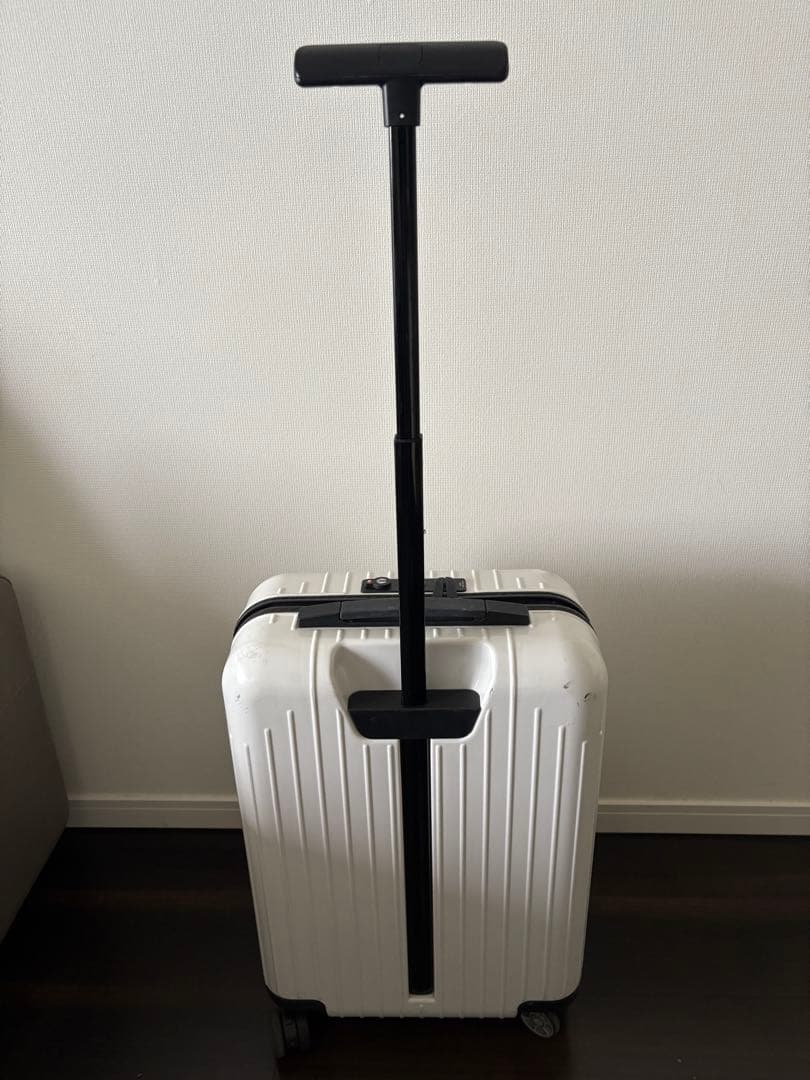 リモワ サルサエアー 4輪 ハワイ限定 ホワイト 機内持ち込み