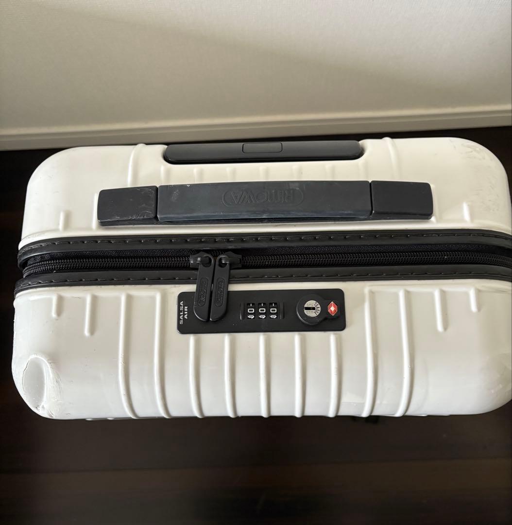 リモワ サルサエアー 4輪 ハワイ限定 ホワイト 機内持ち込み