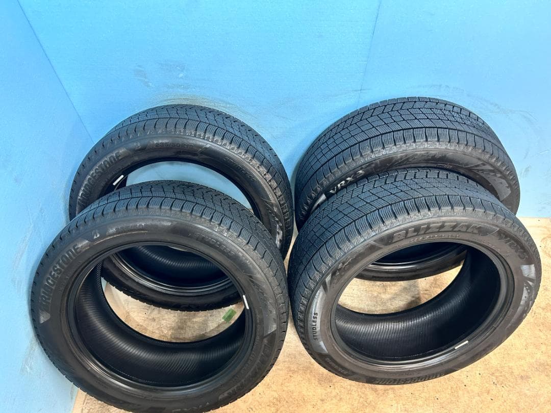 235/50/18 BLIZZAK VRX3 4本セット【バリ溝】