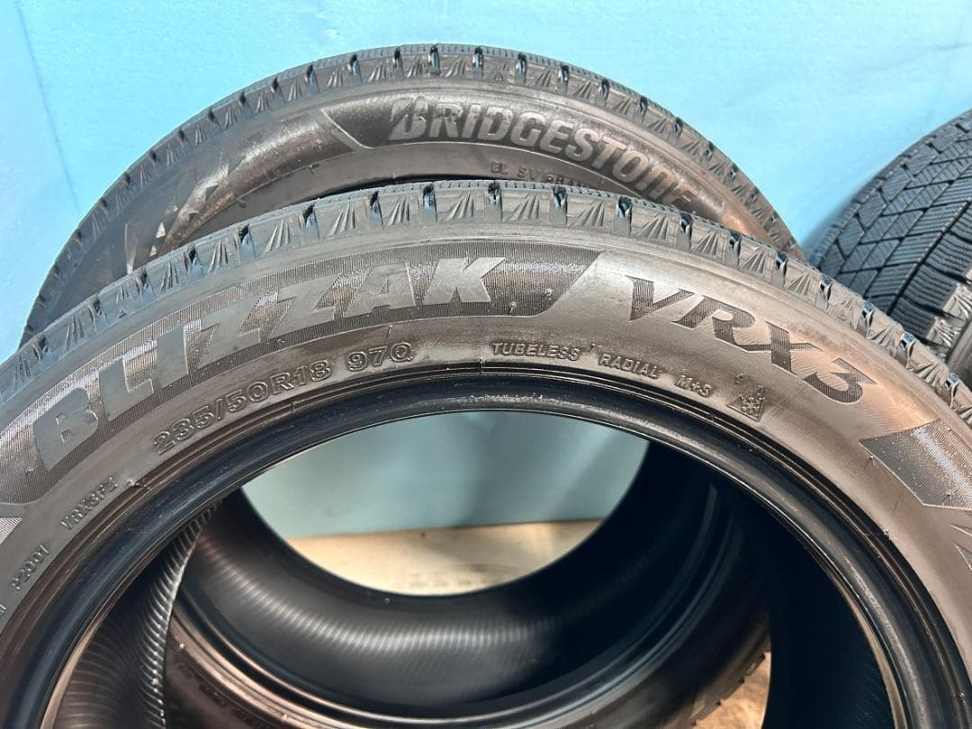 235/50/18 BLIZZAK VRX3 4本セット【バリ溝】