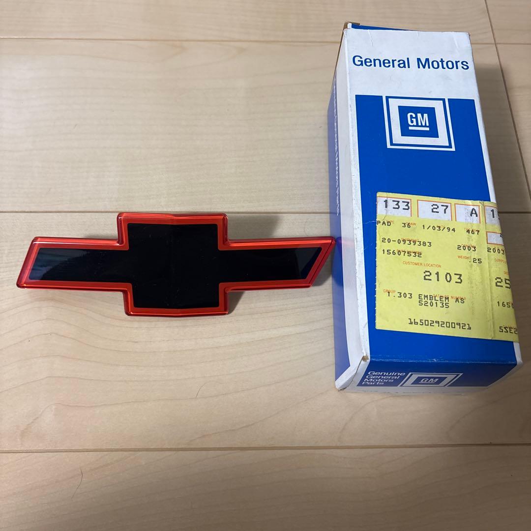 1994y～1998y シボレーC1500 フロントグリル ボウタイ