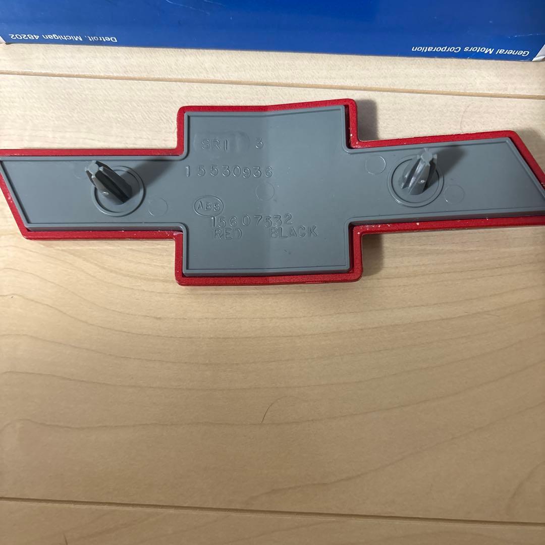 1994y～1998y シボレーC1500 フロントグリル ボウタイ