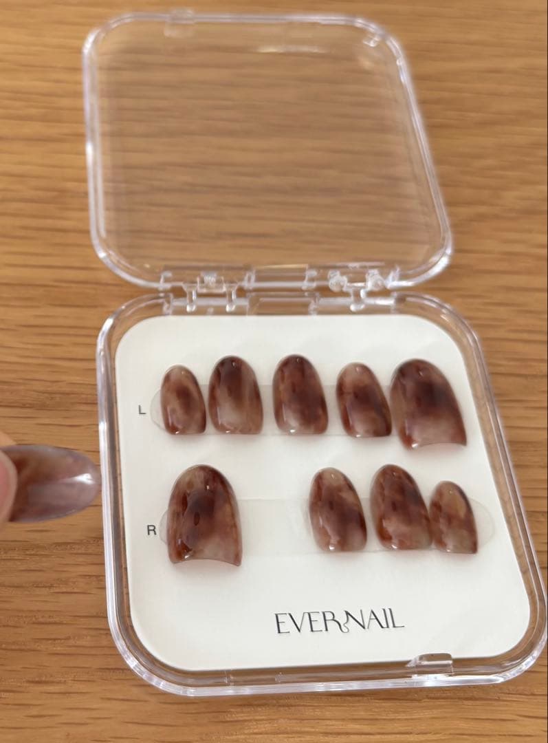 EVERNAIL Cappuccinoオーバル親指ストレート加工 専用粘着剤なし