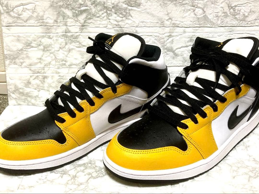 ナイキ エアジョーダン1ミッド \
