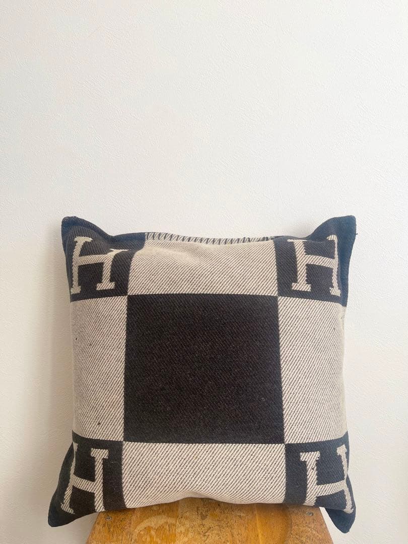 【正規品】エルメス アヴァロン クッションカバー 49×49 カシミヤ混