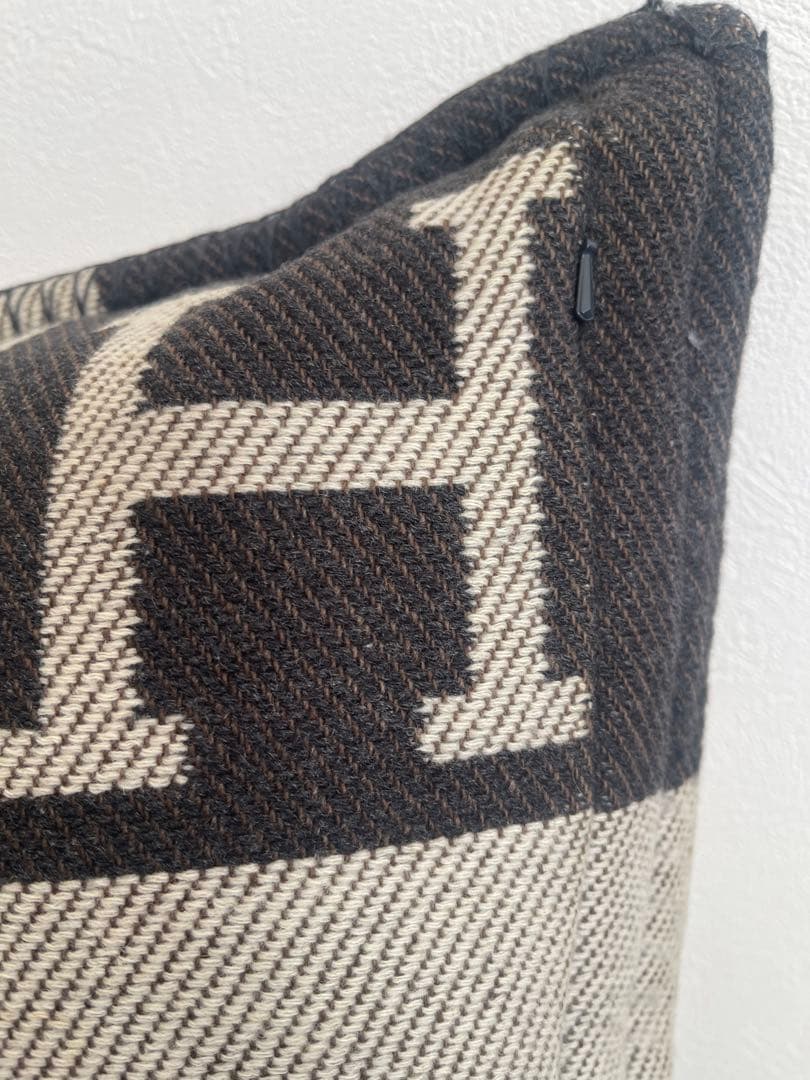 【正規品】エルメス アヴァロン クッションカバー 49×49 カシミヤ混