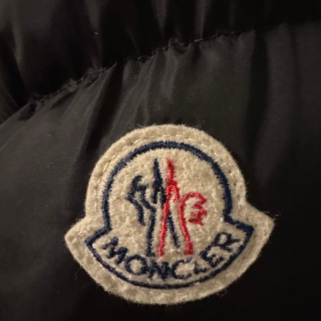 b*i様 美品　MONCLER ダウンジャケットロング
