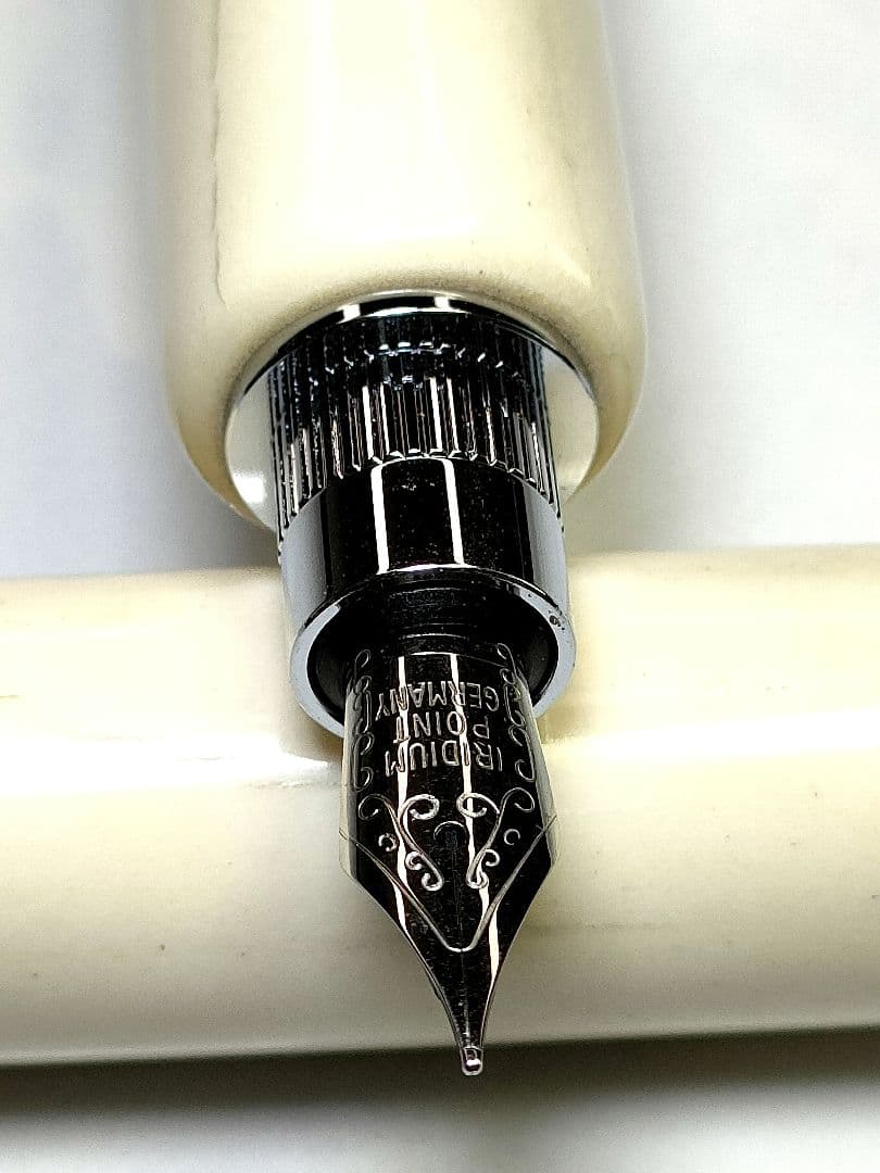 【鹿の角】グラデュエイト万年筆（極太）