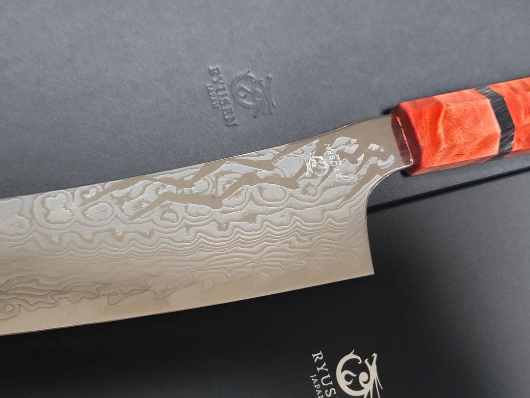 龍泉刃物　紅蓮緋龍 SPG Strix 牛刀　210