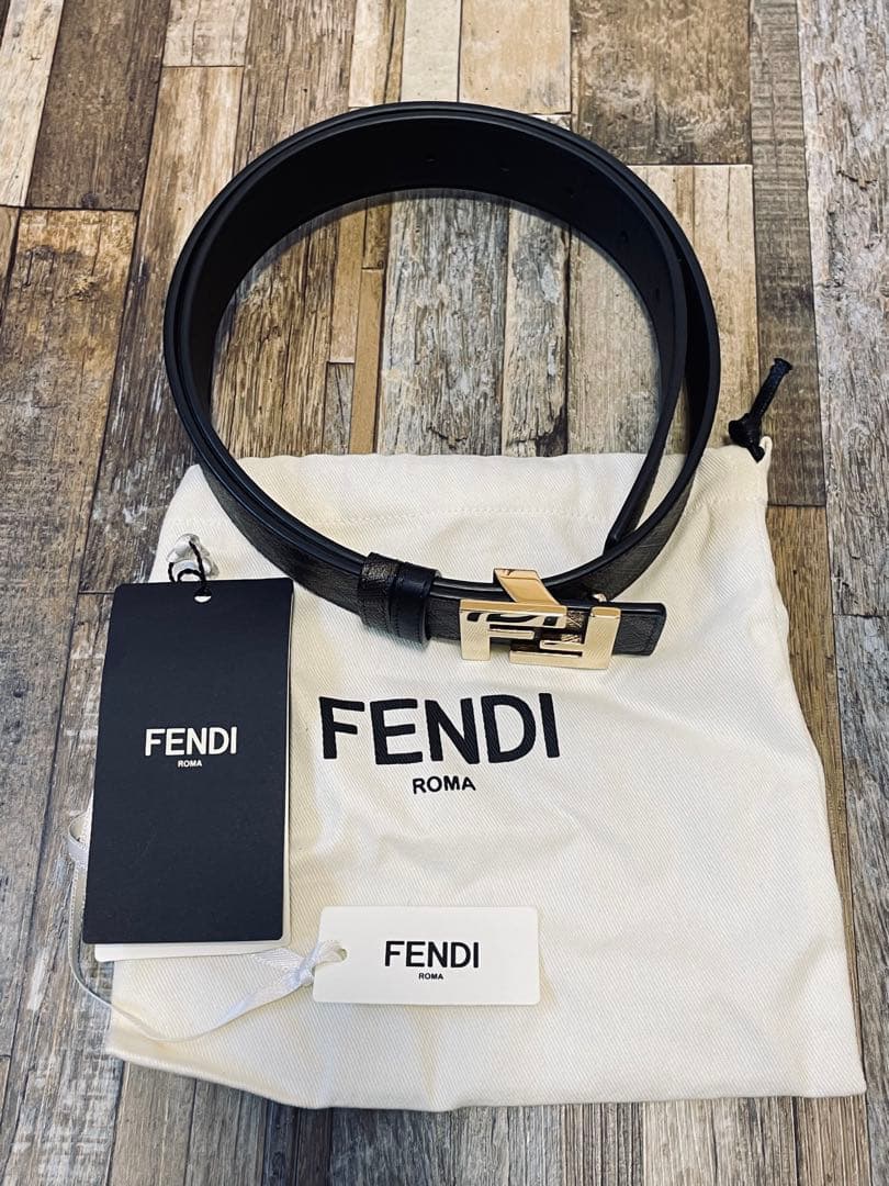 22ss「FENDI」FF Monogram✖Black Reversible