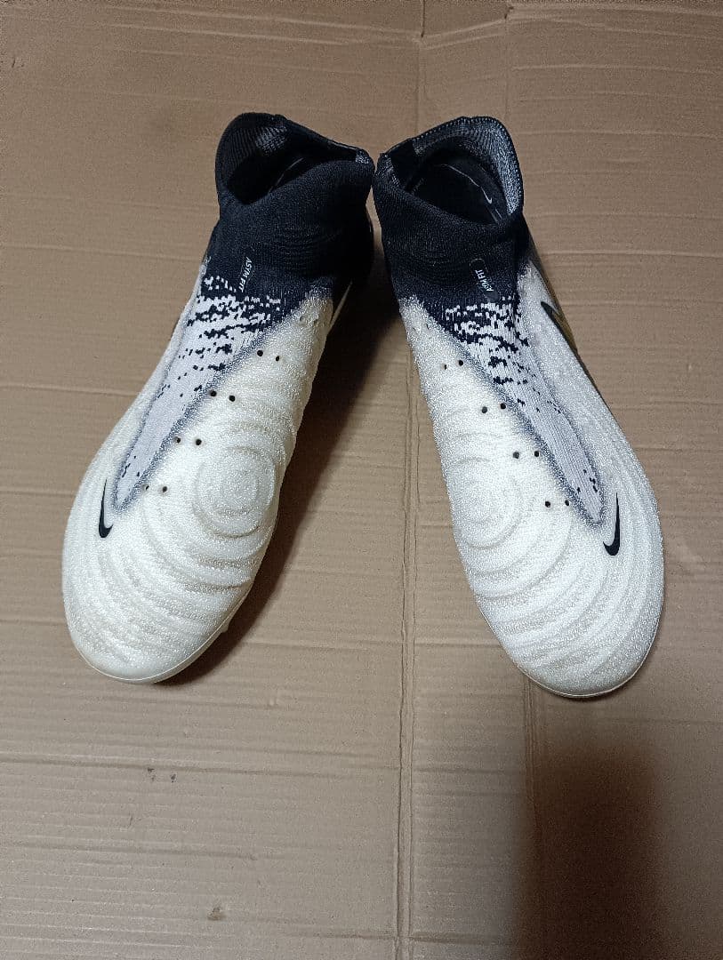 【値下げ交渉OK】NIKE PHANTOM LUNA2 エリートFG