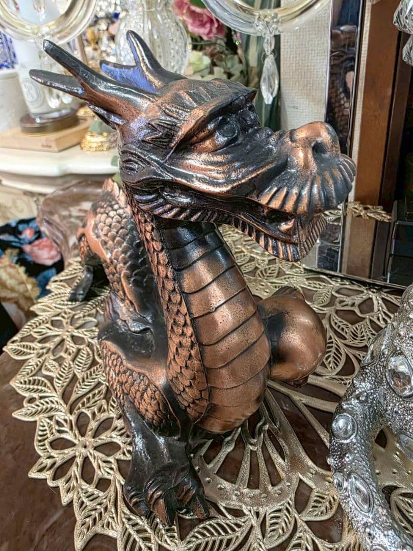 龍の置物　オブジェ