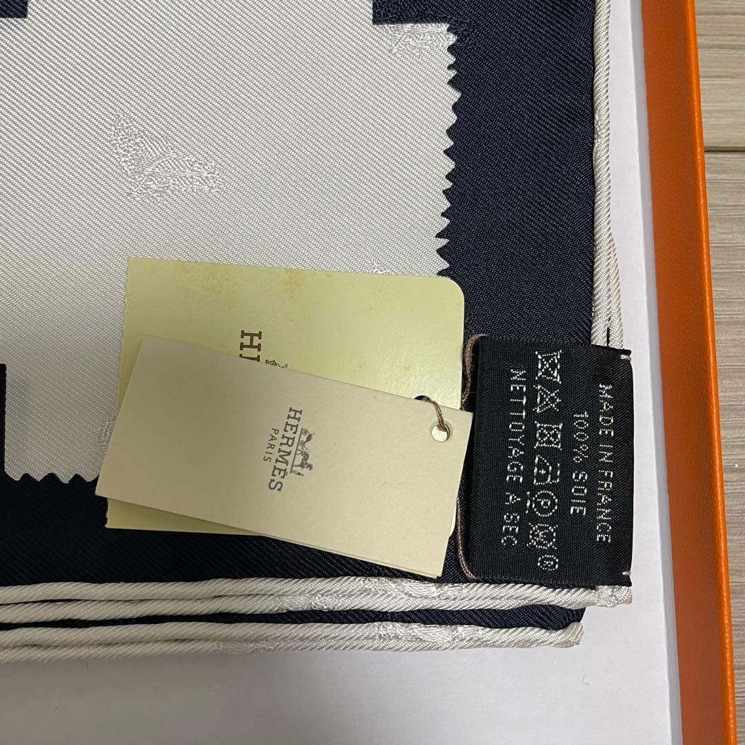 ☆新品タグ付☆エルメス Hermes カレ90 すべてはカレの中に　ネイビー
