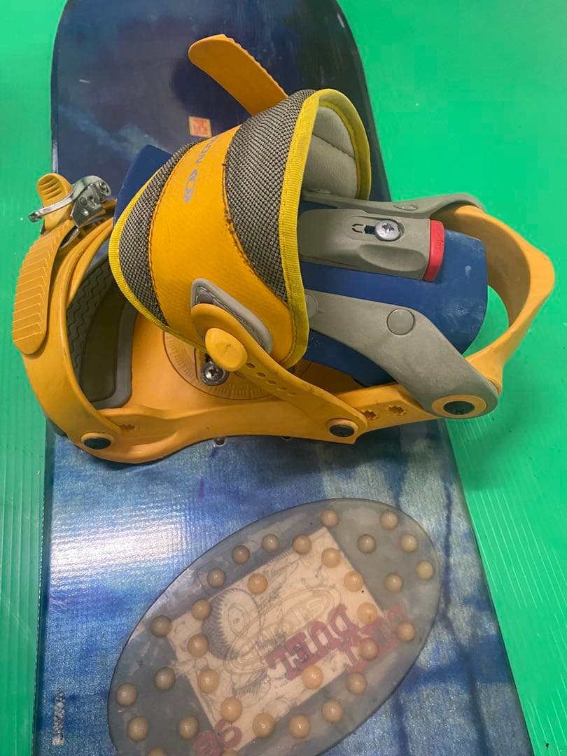 スノボーとバイディングサロモンブーツFLOW VEGA セット