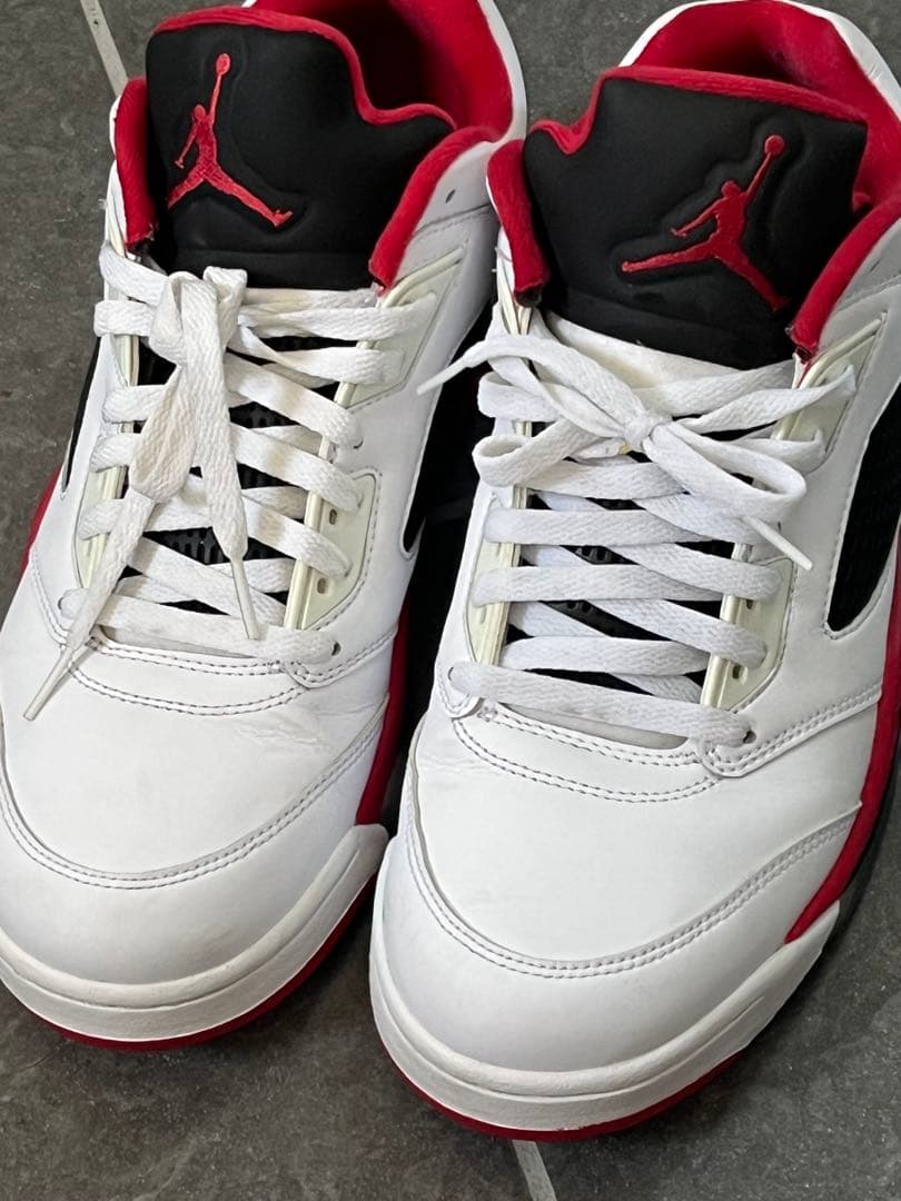 エアジョーダン5 レトロ ロー 白 赤 28.5