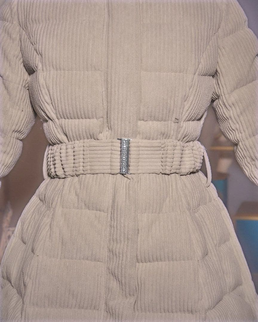 新品タグ付き ミシェルマカロン コーデュロイベルトダウンコート ベージュ