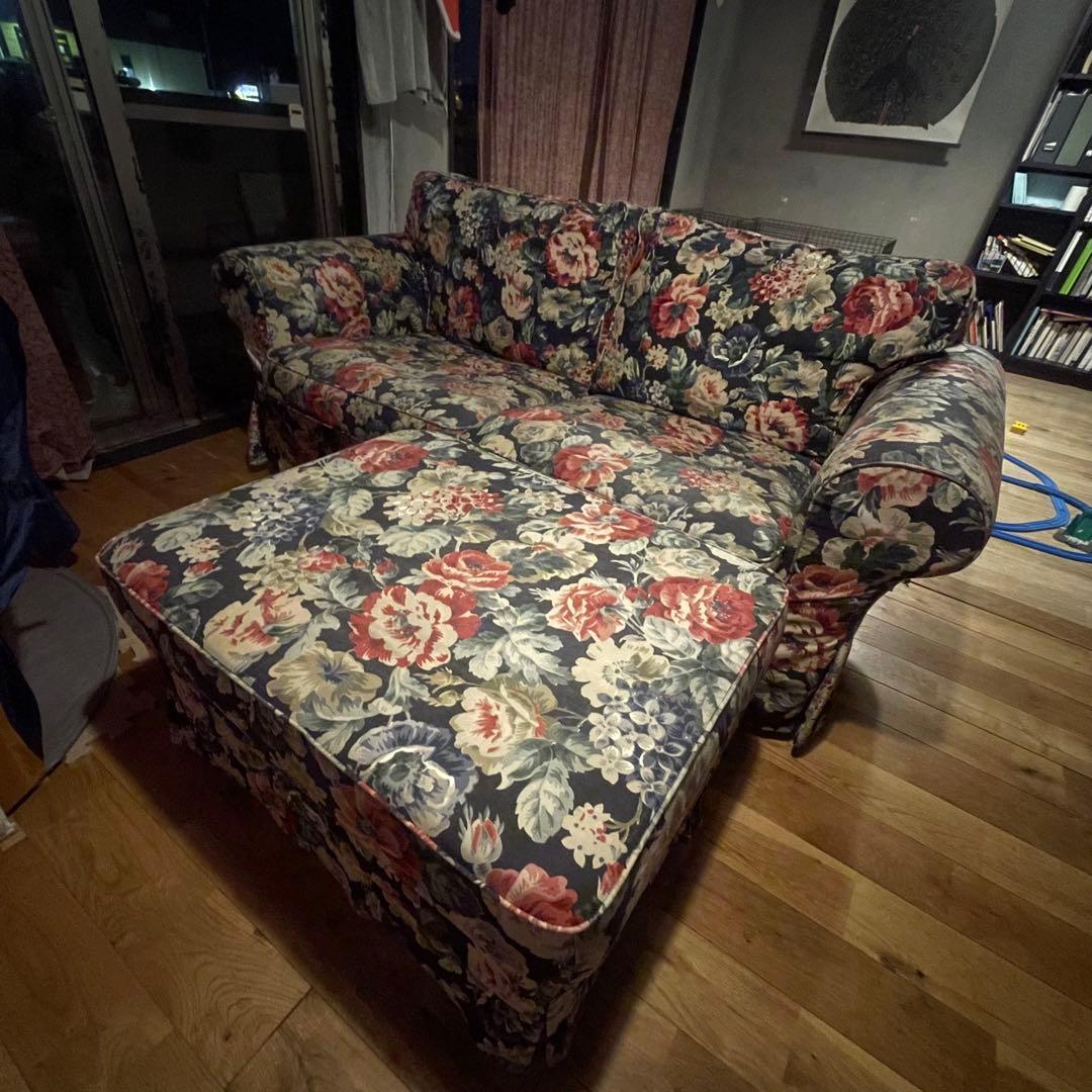 IKEA 3人掛けソファ　エークトルプ　オットマン付き