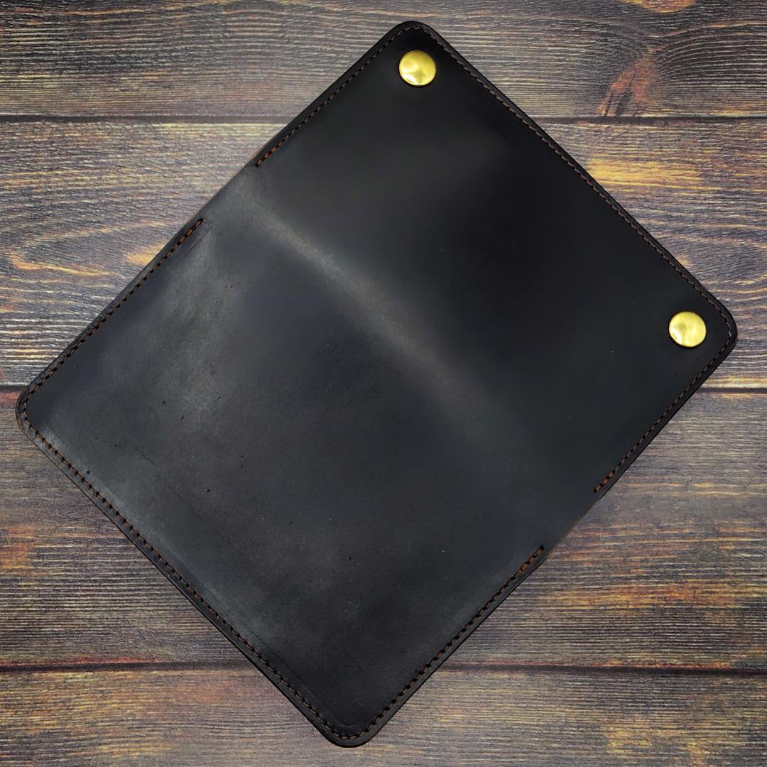 ミドルトラッカーウォレット ホースバット 本革 茶芯ブラック
