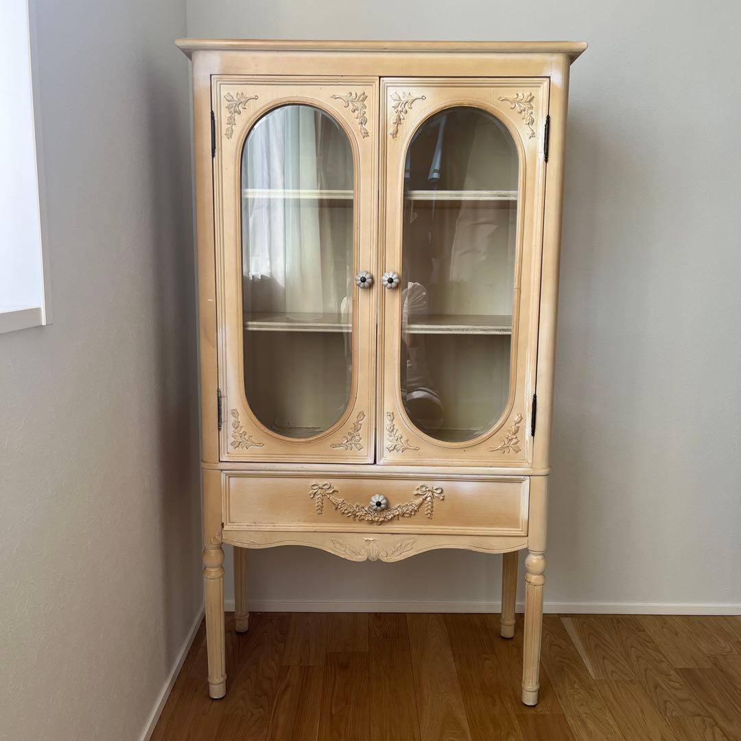 アンティーク　ガラス扉付きディスプレイキャビネット