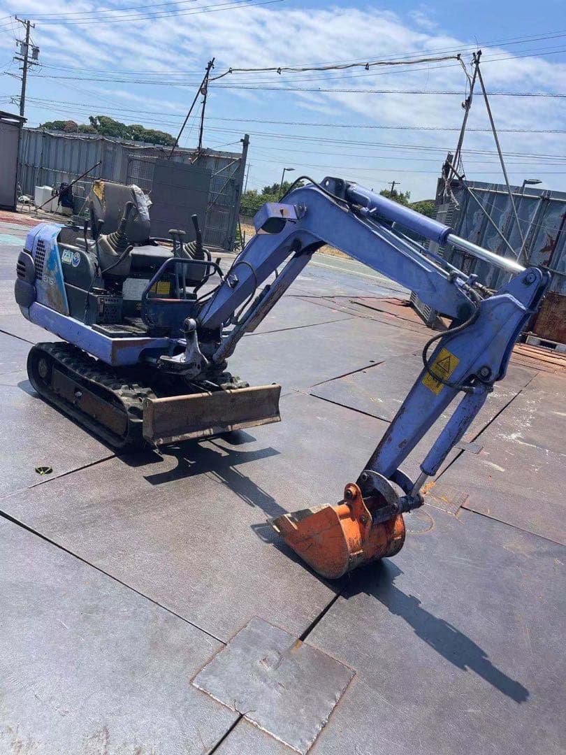 愛知　日立 EX15-2 1.5t ミニユンボ 860時間 動作品