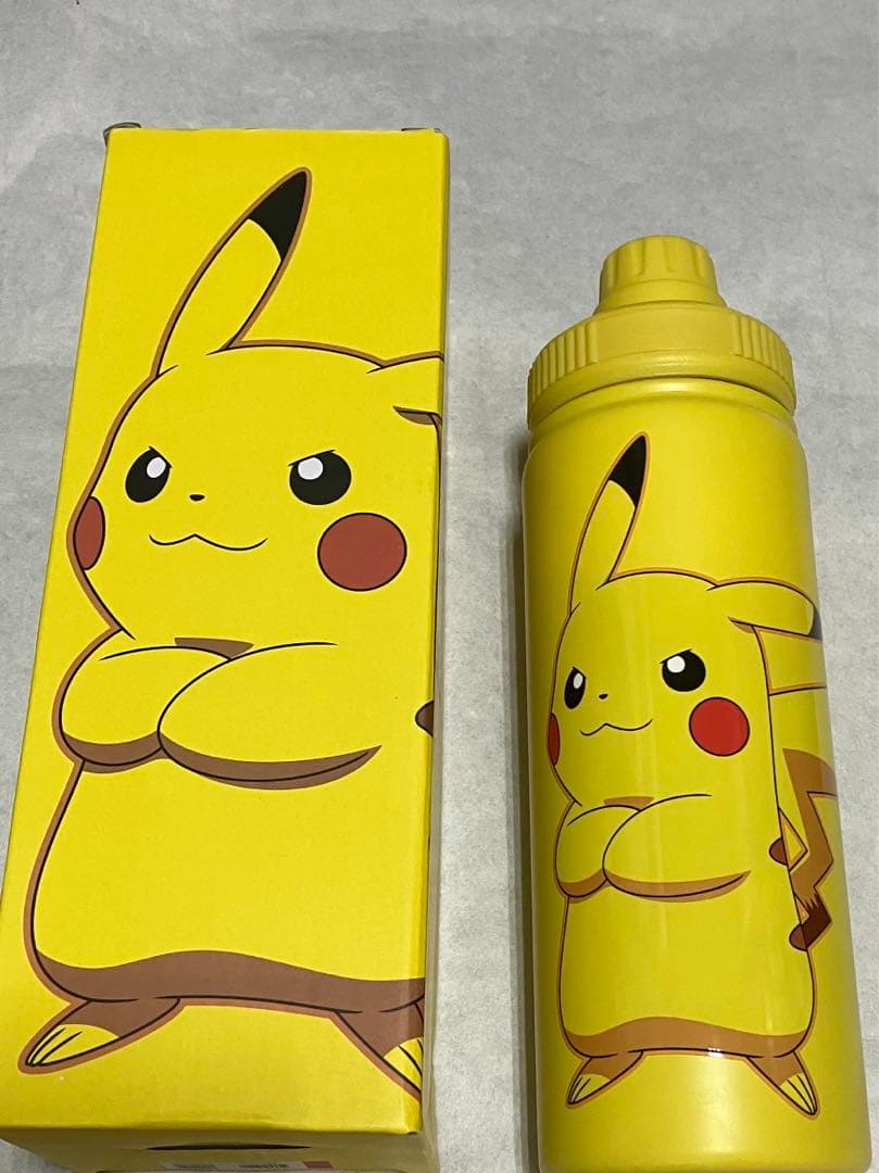 BENCH/ 　任天堂　ポケモン　海外限定販売ピカチュウの水筒　３セット