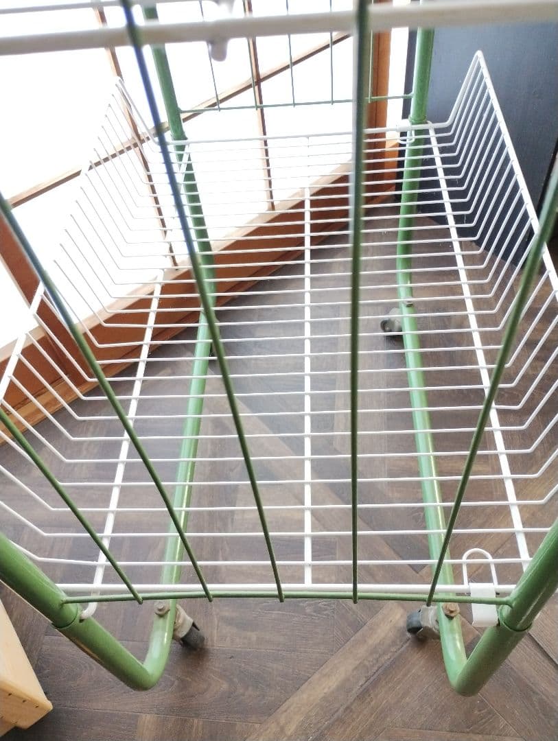 昭和レトロ　ワイヤーワゴン　キャスター付　店舗什器　家具　メタルラック　緑×白
