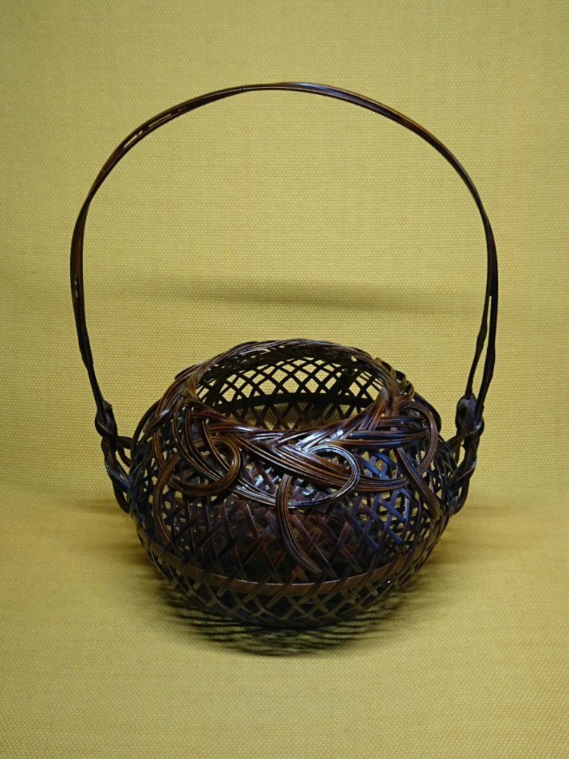 竹籠　花籠　花器　古竹細工　置物　インテリア　工芸品　美術品　A2545