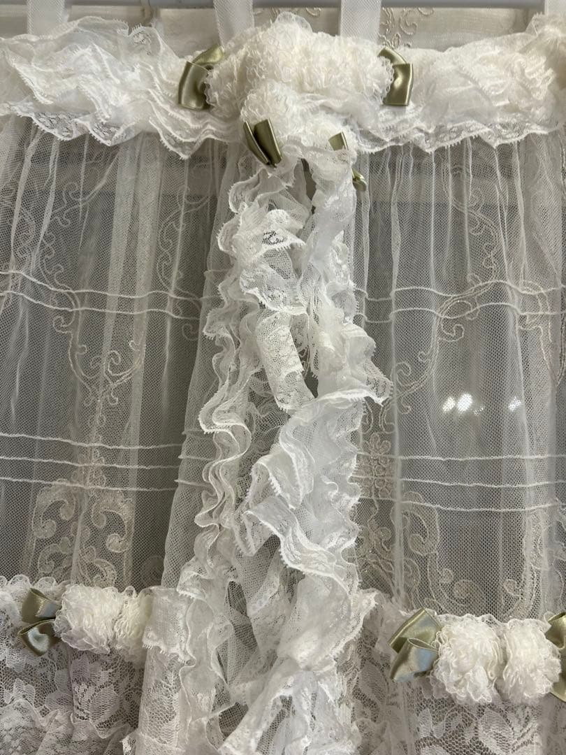 豪華❤️新品未使用ヒスクローネホワイト チュールカフェカーテン フリフリ90×90