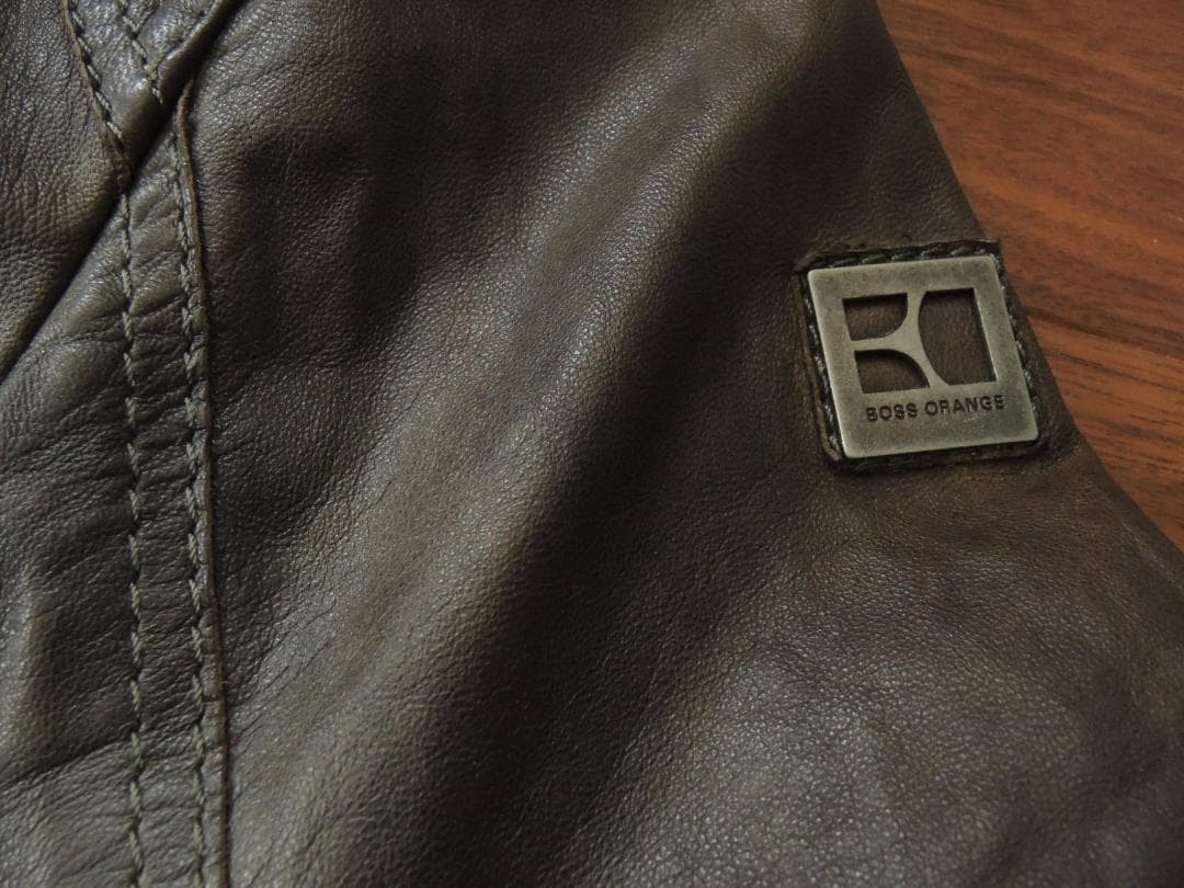 25万円　BOSS　ヒューゴボス　レザージャケット　48　極薄シープ　春夏にも