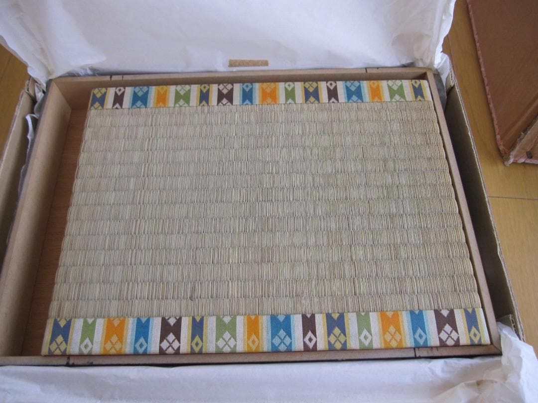 ➂雛人形　七段飾り（御雛道具、親王台）