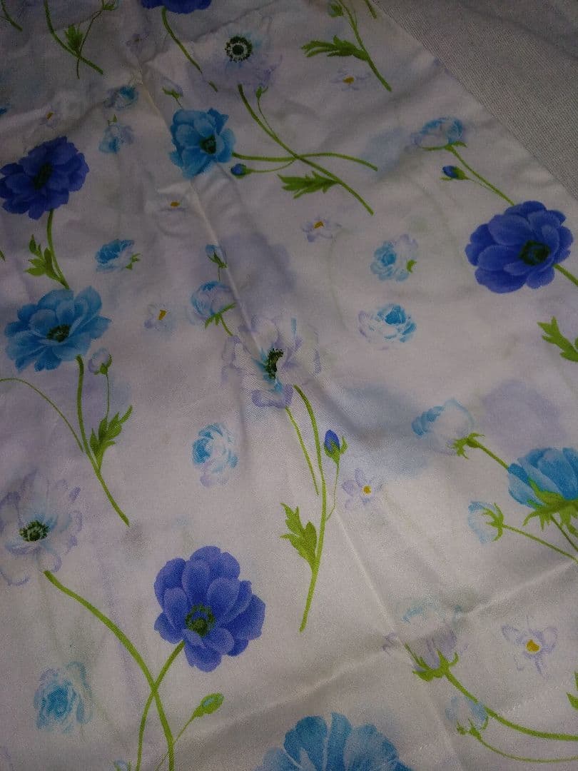 新品タグ付き☆ミラショーン　パジャマ上下　コットン綿サテン　Mサイズ　花柄ブルー